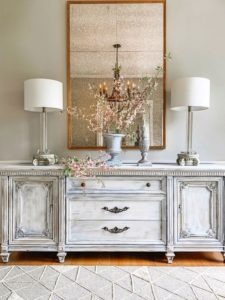 Móvel com satiné – Daisy Decorações